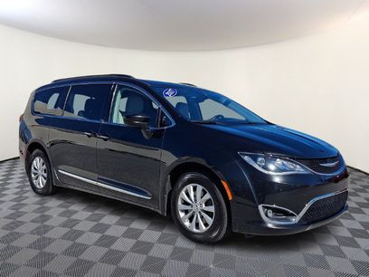 Used 2017 Chrysler Pacifica Touring-L