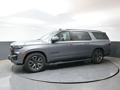 Used 2022 Chevrolet Suburban Z71 w/ Z71 Off-Road Package AWD/4WD image 10