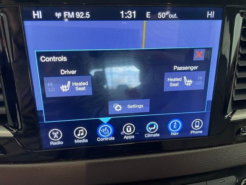 Used 2017 Chrysler Pacifica Touring-L image 13