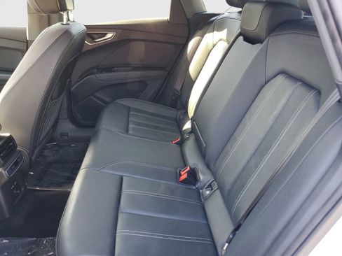 Used 2023 Audi Q4 e-tron Premium w/ 20" Wheel Package image 15