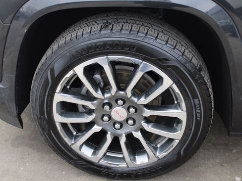 Used 2020 GMC Acadia Denali w/ Technology Package image 12