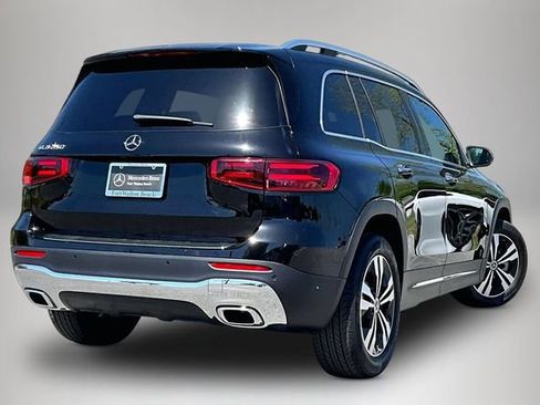 Used 2025 Mercedes-Benz GLB 250 image 5