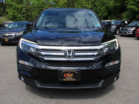 Used 2018 Honda Pilot EX image 3