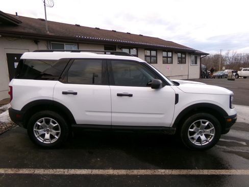 Used 2022 Ford Bronco Sport image 2