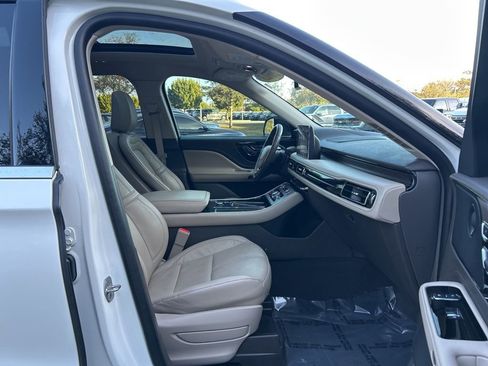 Used 2023 Lincoln Aviator Reserve w/ Equipment Group 201A image 40