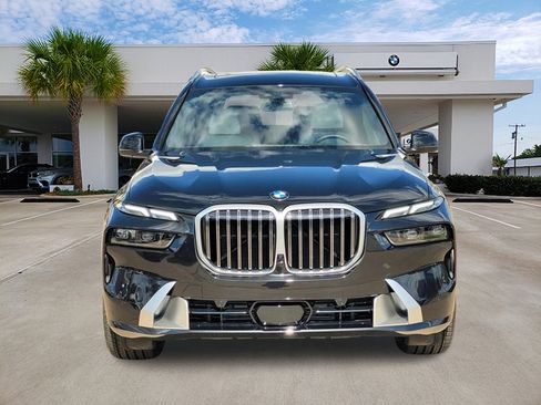 New 2026 BMW X7 xDrive40i image 2