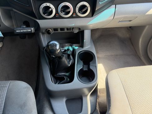 Used 2010 Toyota Tacoma 2WD Regular Cab image 14
