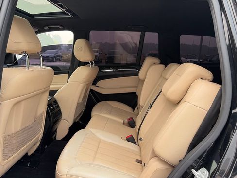 Used 2017 Mercedes-Benz GLS 450 4MATIC image 29