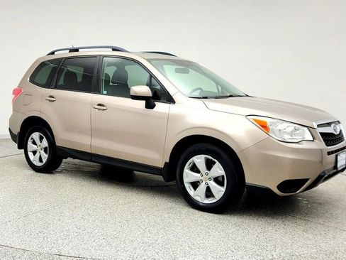 Used 2015 Subaru Forester 2.5i Premium w/ All-Weather Package image 3