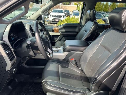 Used 2018 Ford F150 Lariat image 14