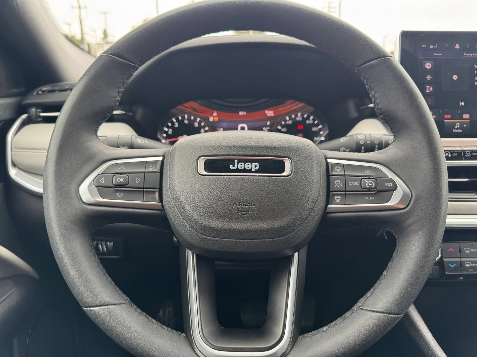 Used 2025 Jeep Compass Limited AWD/4WD image 28