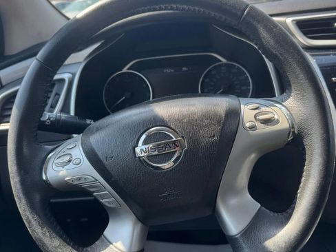 Used 2018 Nissan Murano SV AWD/4WD image 20
