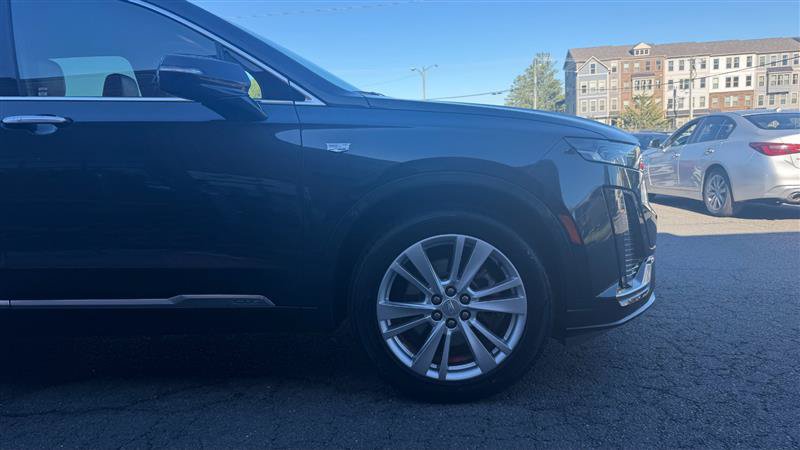Used 2022 Cadillac XT6 Premium Luxury AWD/4WD image 6