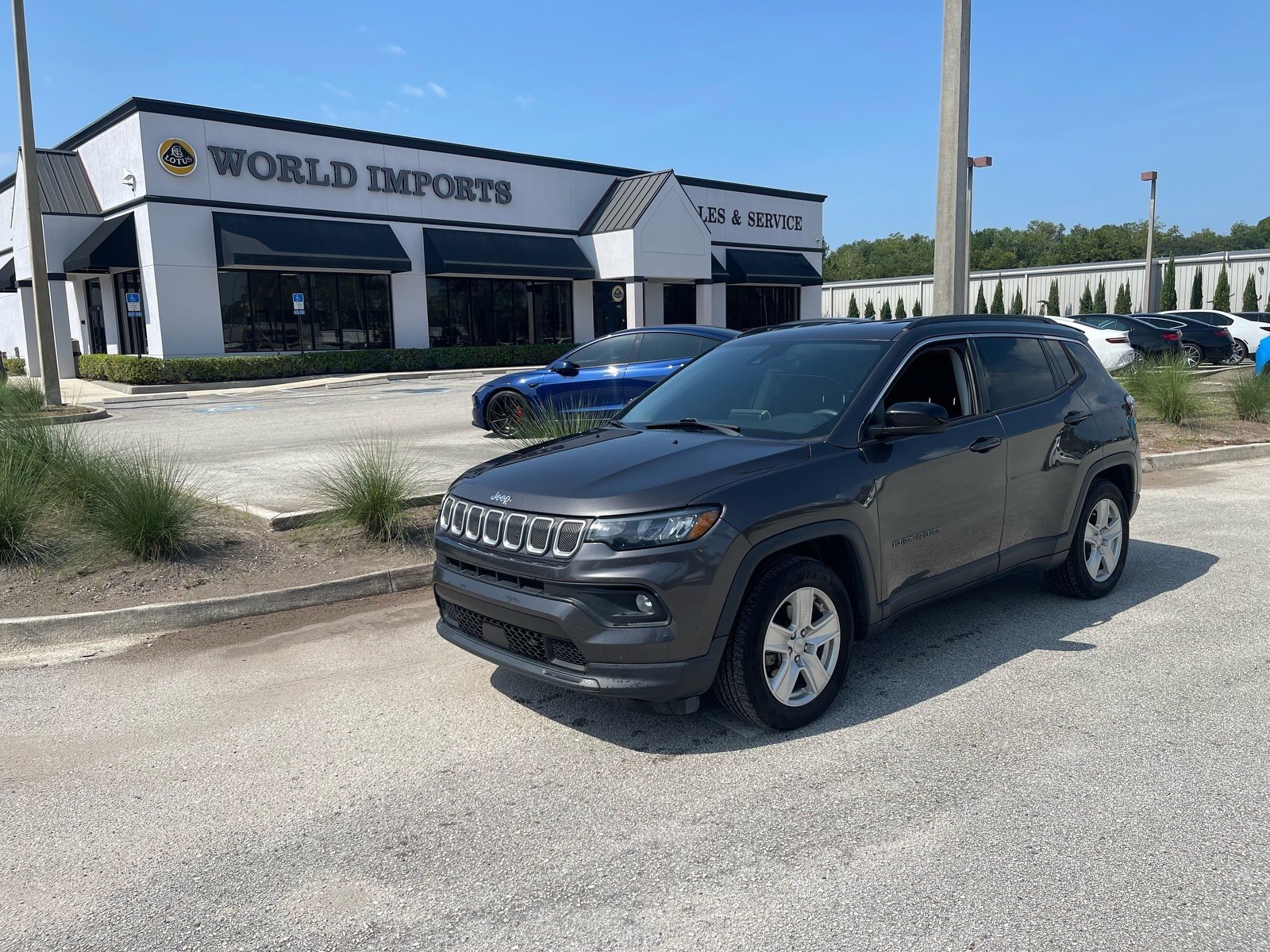 Used 2022 Jeep Compass Latitude FWD image 49