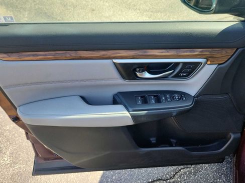 Certified 2018 Honda CR-V Touring image 12