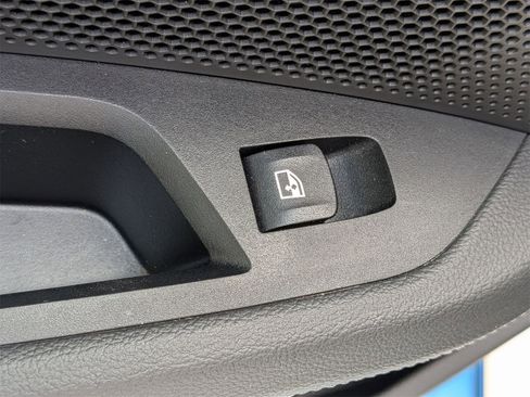 Used 2024 BMW i4 xDrive40i image 30