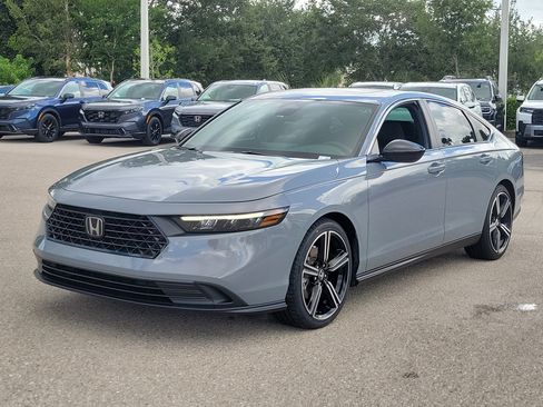 Used 2023 Honda Accord Sport image 3