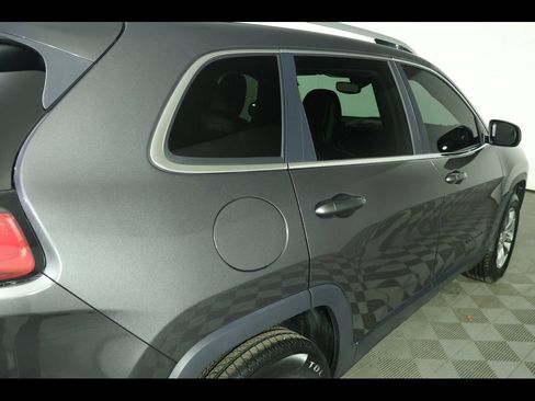 Used 2020 Jeep Cherokee Latitude Lux w/ Comfort/Convenience Group image 15