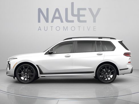Used 2025 BMW X7 xDrive40i w/ M Sport Package AWD/4WD image 2