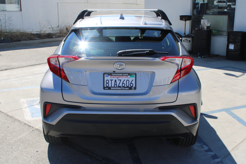 Used 2020 Toyota C-HR XLE FWD image 5