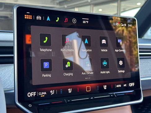 New 2025 Volkswagen ID. Buzz 1st Edition image 19