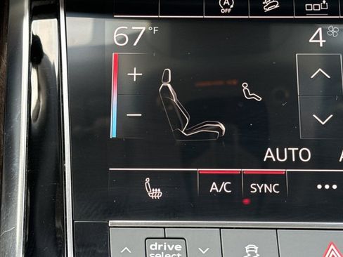 Used 2020 Audi Q7 3.0T Premium w/ Convenience Package AWD/4WD image 22
