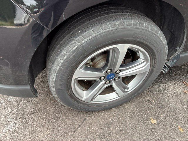 Used 2022 Ford Edge SEL w/ Convenience Package AWD/4WD image 8