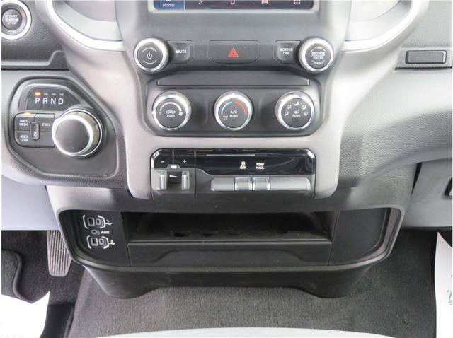 Used 2024 RAM 2500 Big Horn AWD/4WD image 8
