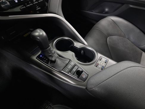 Used 2023 Toyota Camry XSE w/ Navigation Package image 27