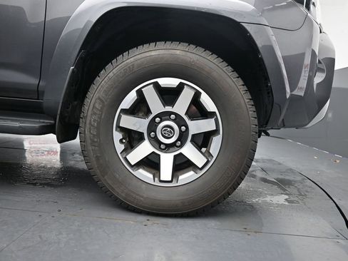 Used 2019 Toyota 4Runner TRD Off-Road Premium image 11