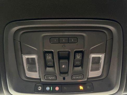 Used 2023 Chevrolet Silverado 2500 High Country w/ Z71 Off-Road Package image 33