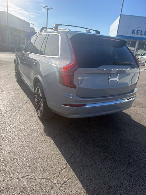 Used 2026 Volvo XC90 B6 Plus w/ Protection Package AWD/4WD image 5