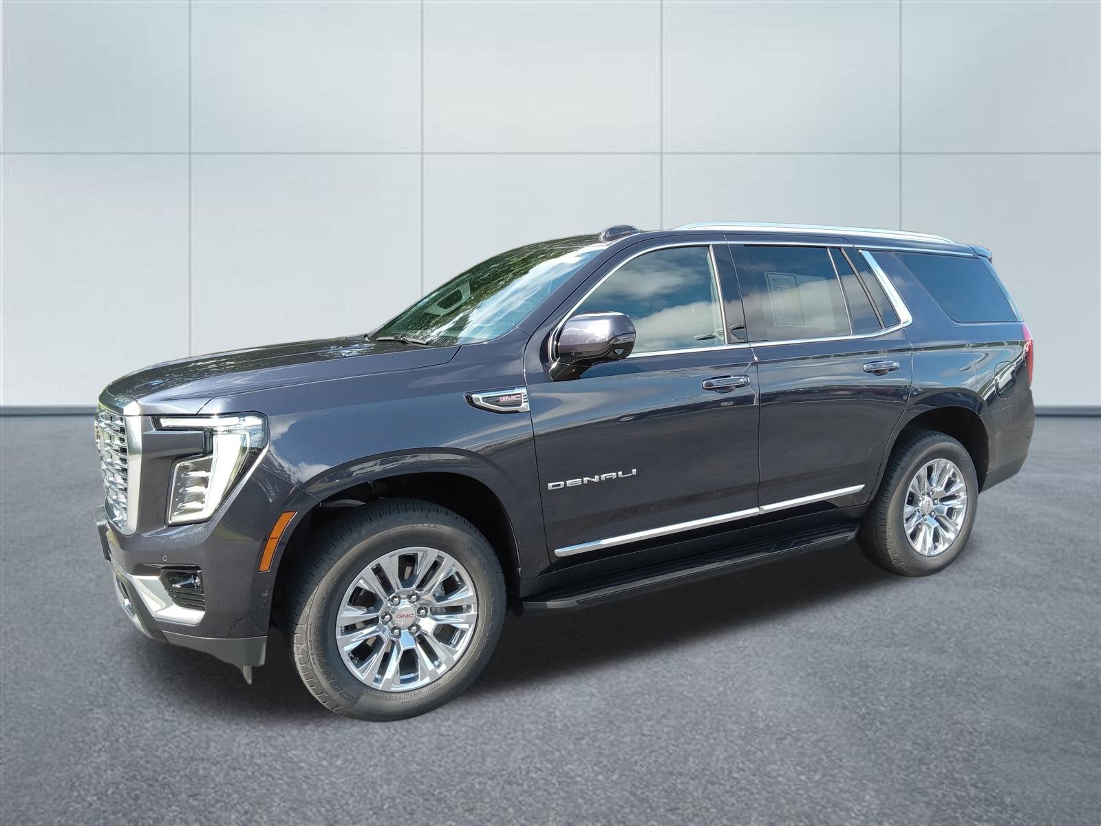 Used 2026 GMC Yukon Denali w/ Advanced Technology Package AWD/4WD image 1
