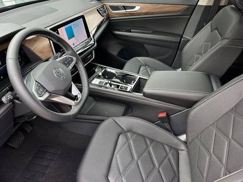 New 2026 Volkswagen Atlas SE AWD/4WD image 8