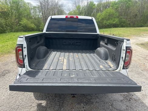 Used 2017 GMC Sierra 1500 SLT image 29