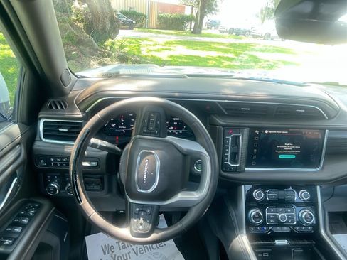 Used 2023 GMC Yukon Denali w/ Denali Reserve Package AWD/4WD image 11