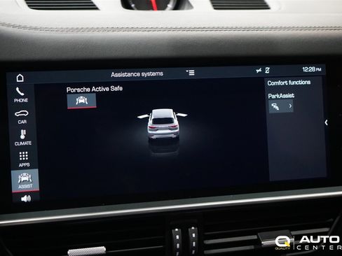 Used 2019 Porsche Cayenne Turbo image 27