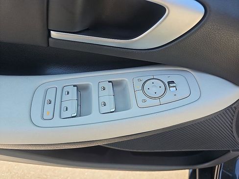 Used 2024 Hyundai Sonata SEL FWD image 11