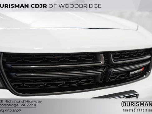 Used 2022 Dodge Charger SXT image 9