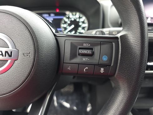 Used 2021 Nissan Rogue SV FWD image 15
