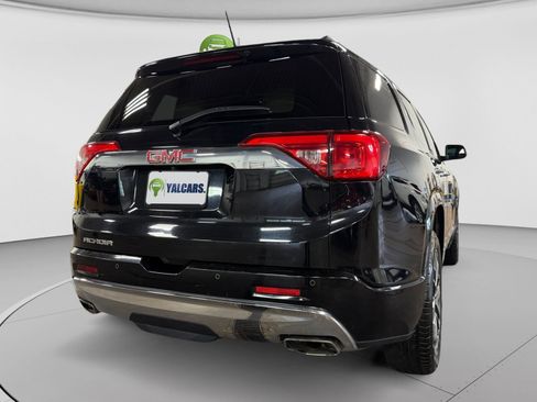 Used 2017 GMC Acadia Denali w/ Technology Package FWD image 10