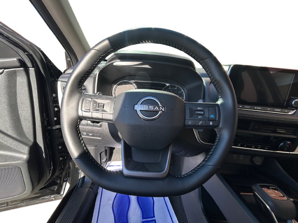 Used 2026 Nissan Rogue SV AWD/4WD image 13