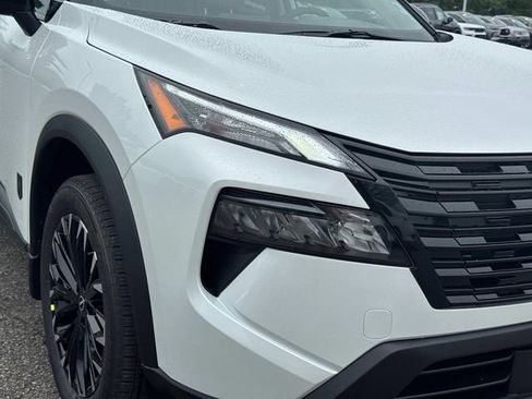 New 2026 Nissan Rogue Dark Armor FWD image 10