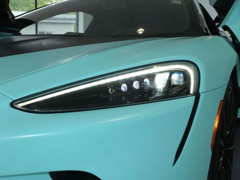 Used 2022 McLaren GT RWD image 20