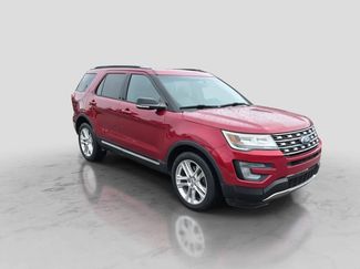 Used 2017 Ford Explorer XLT w/ Equipment Group 202A AWD/4WD video 2