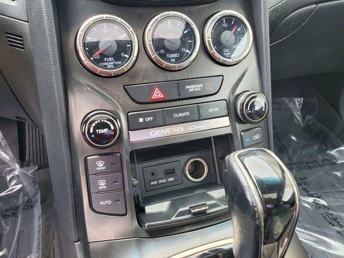 Used 2014 Hyundai Genesis 2.0T RWD image 31