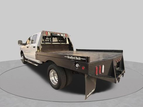 Used 2025 RAM 3500 Tradesman w/ Chrome Appearance Group AWD/4WD image 6