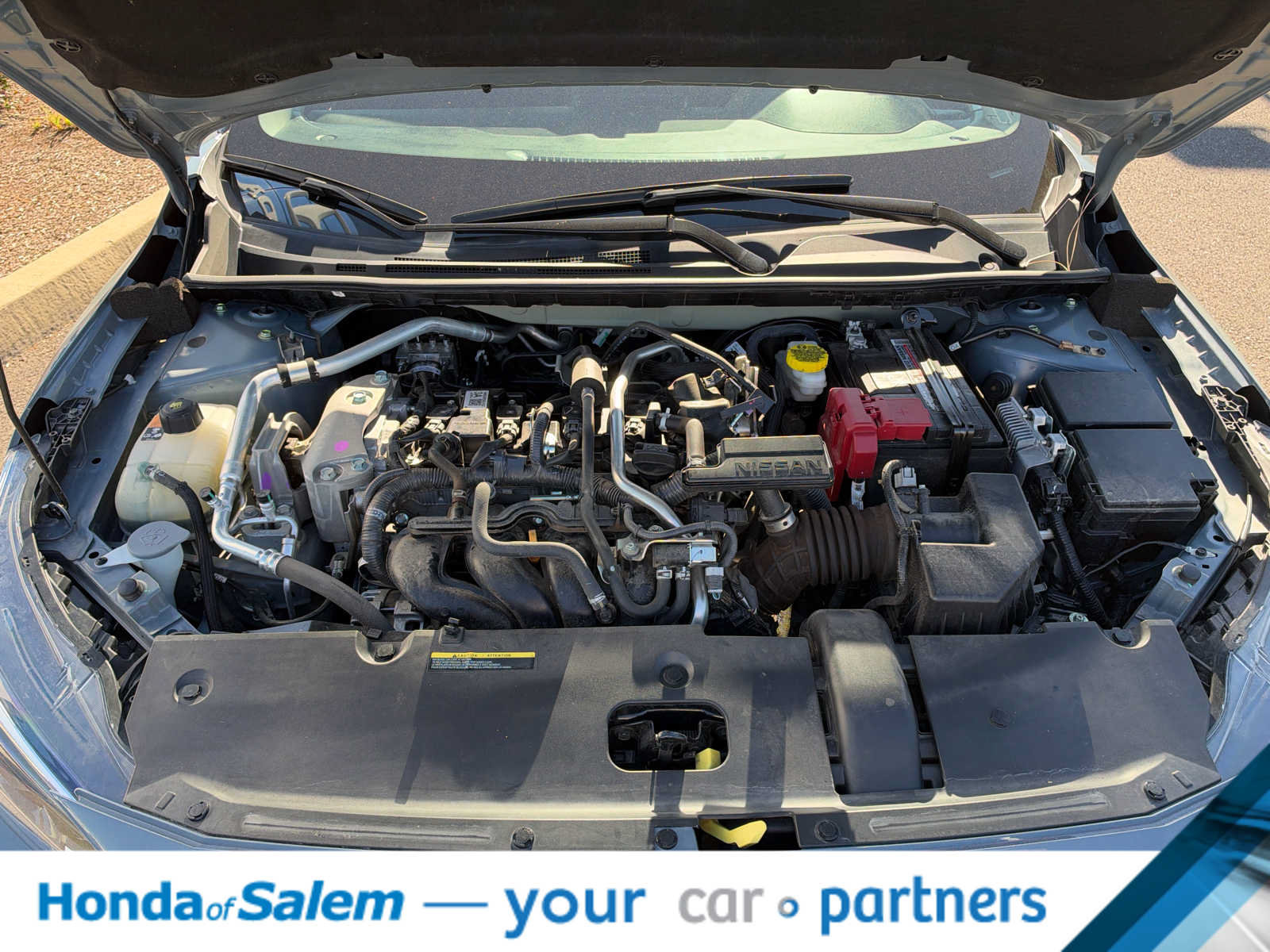 Used 2025 Nissan Sentra SR FWD image 9