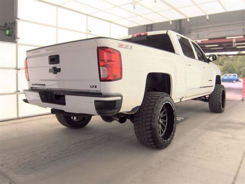 Used 2016 Chevrolet Silverado 1500 LTZ Z71 w/ LTZ Plus Package AWD/4WD image 5
