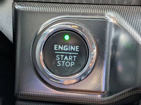 Used 2023 Ford F150 Platinum image 33